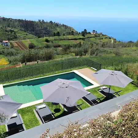 Villa Beautiful Bella 3 Bedrooms Stunning Sea Views Rural Setting *