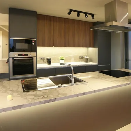 Beautiful Bella 3 Bedrooms Stunning Sea Views 칼례타