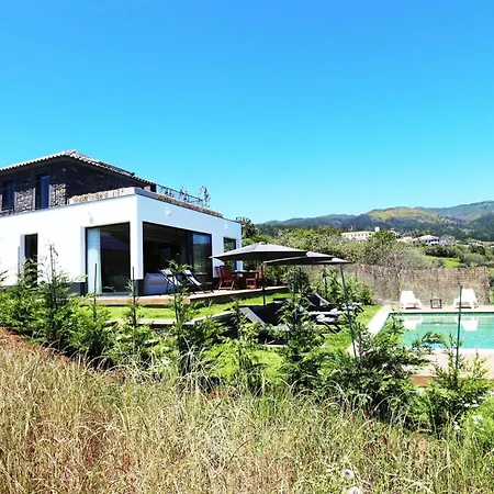 Вилла Beautiful Bella 3 Bedrooms Stunning Sea Views