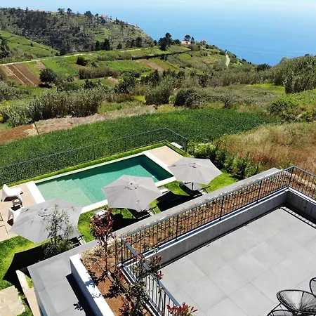 Beautiful Bella 3 Bedrooms Stunning Sea Views Rural Setting