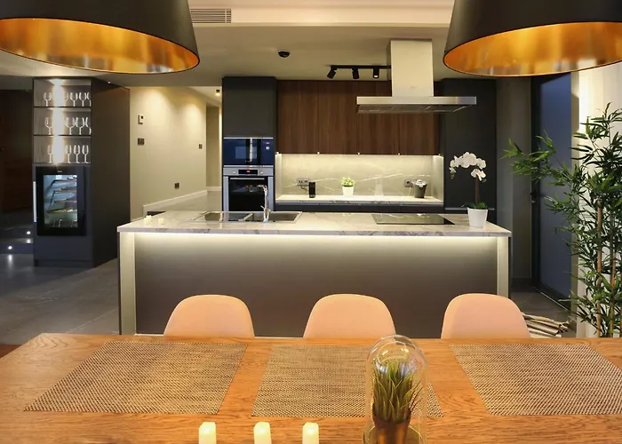 Beautiful Bella 3 Bedrooms Stunning Sea Views Villa *